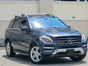 Mercedes-Benz M Class ML350 4MATIC 4dr SUV AWD (3.5L 6cyl 7A) 2014 Blue