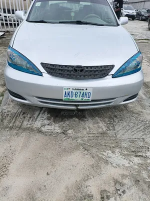 Toyota Camry 2004 Silver