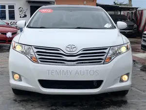 Toyota Venza V6 AWD 2010 White