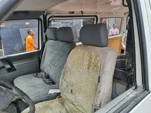 Volkswagen Transporter 2004 White