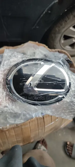 Lexus Glass Logo