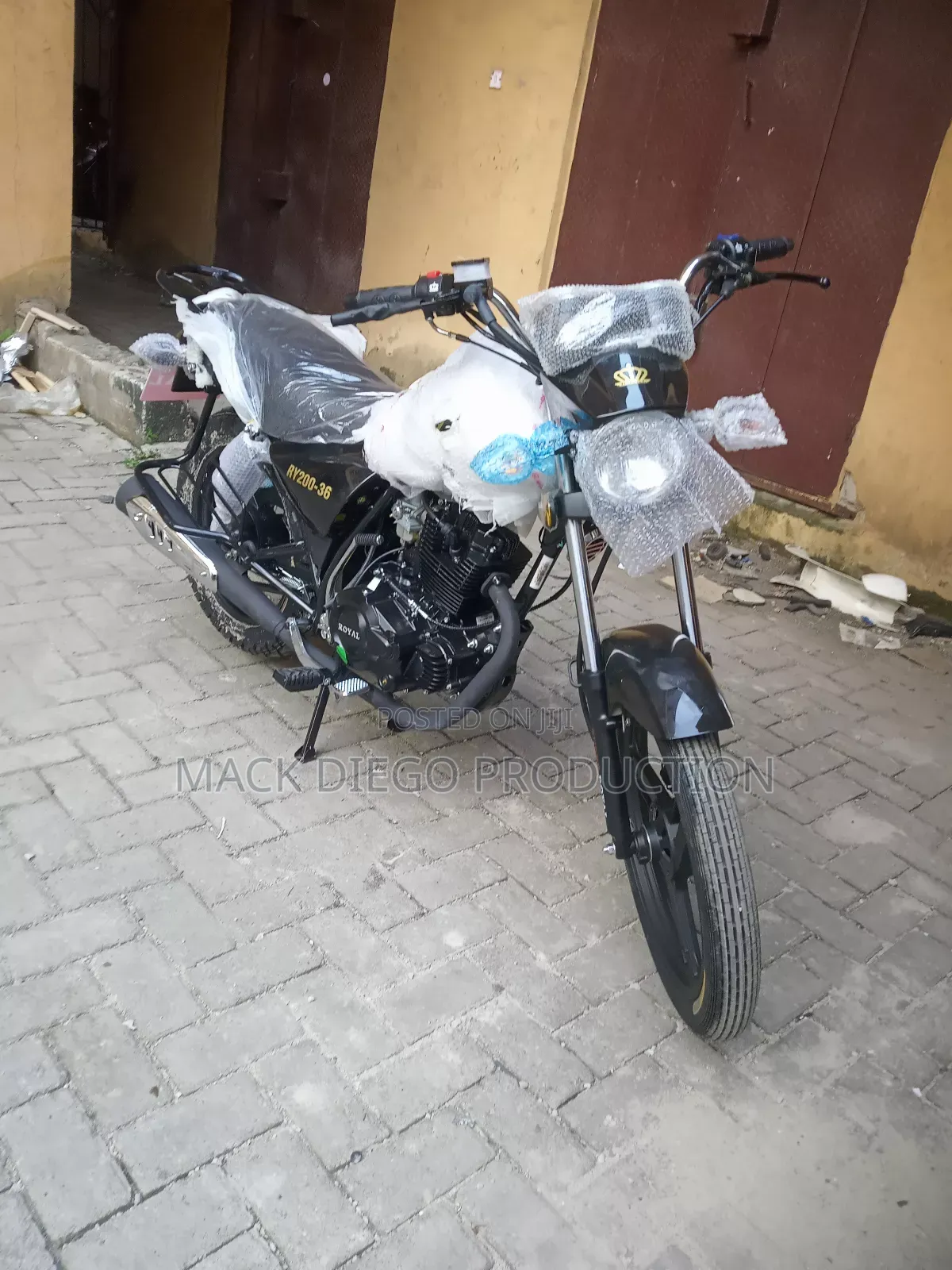 New Royal Motorcycle 2026 Black
