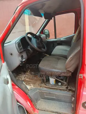 Ford Transit 1997 Red