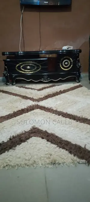 Royal Medium Table and Tv Stand