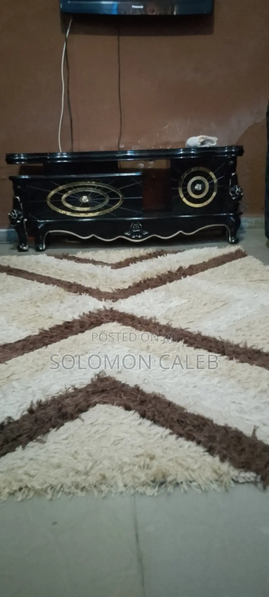 Royal Medium Table and Tv Stand