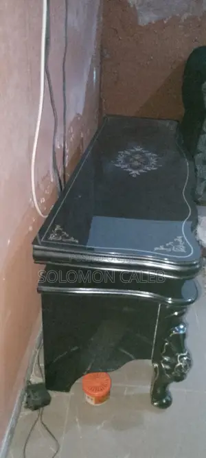 Royal Medium Table and Tv Stand