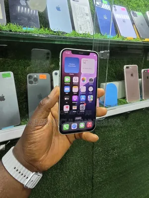 Apple iPhone 12 64 GB Green