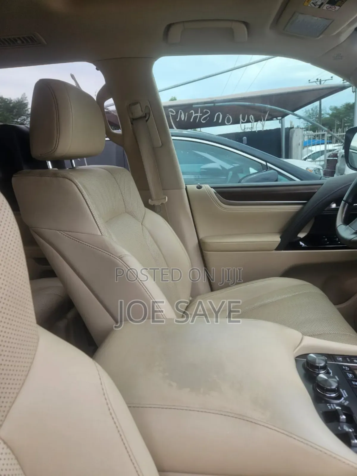 Lexus LX 570 AWD 2016 White