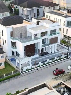 6bdrm House in Osapa london for sale