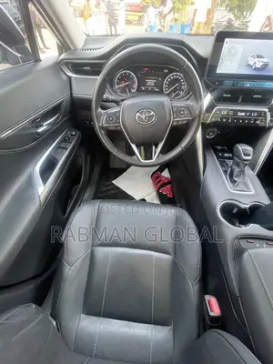Toyota Venza XLE AWD 2023 White