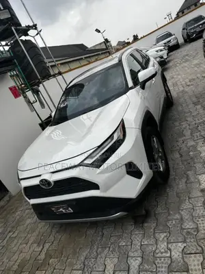 Toyota RAV4 2023 White