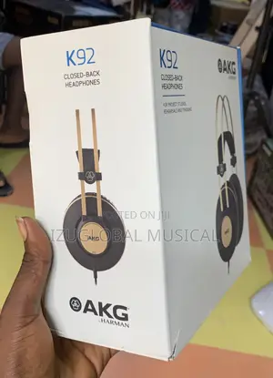 Akg Closed- Back Headphone