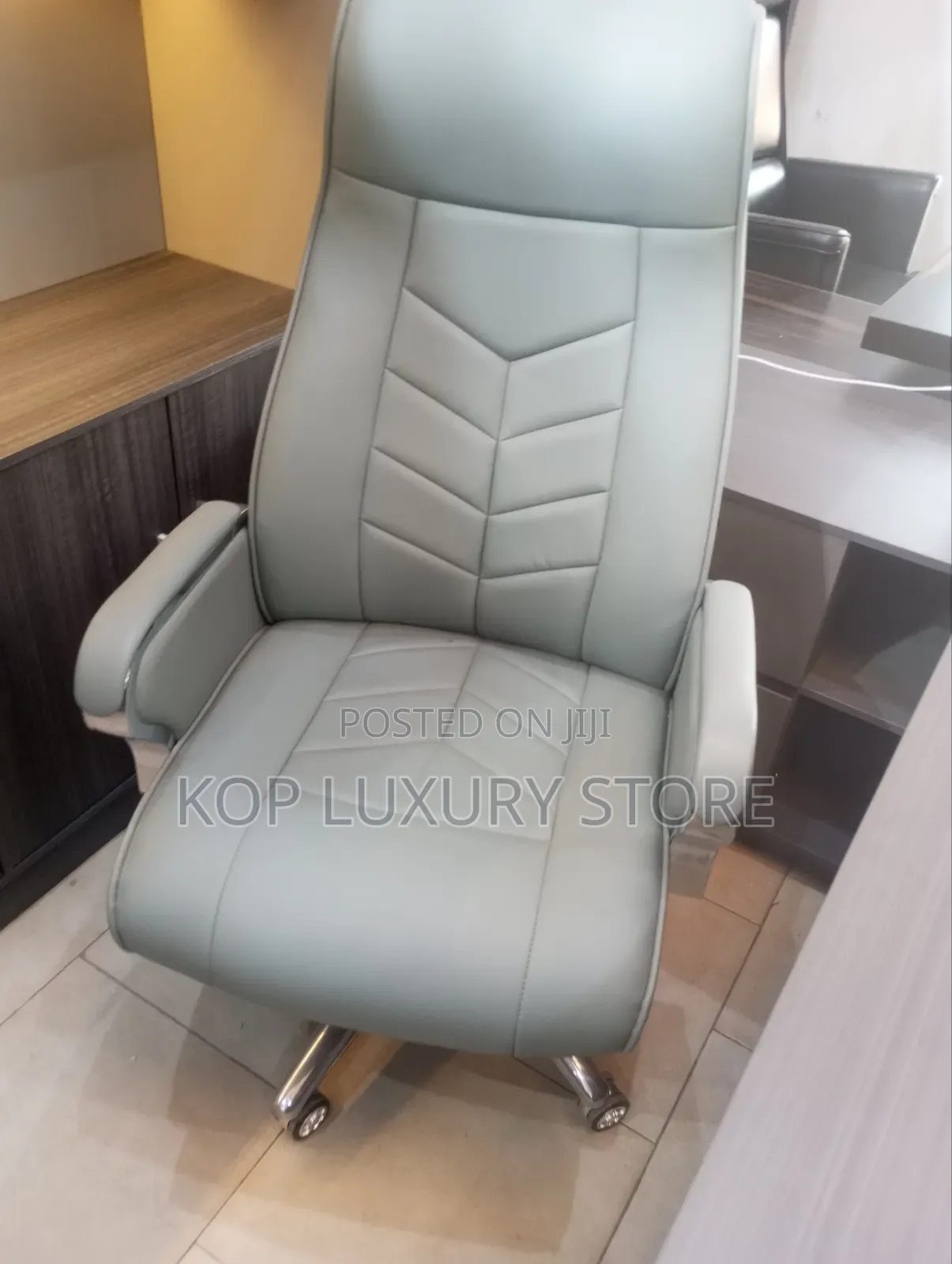 Executive Office Chair
