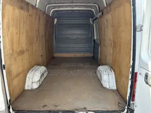 Volkswagen LT 2013 White