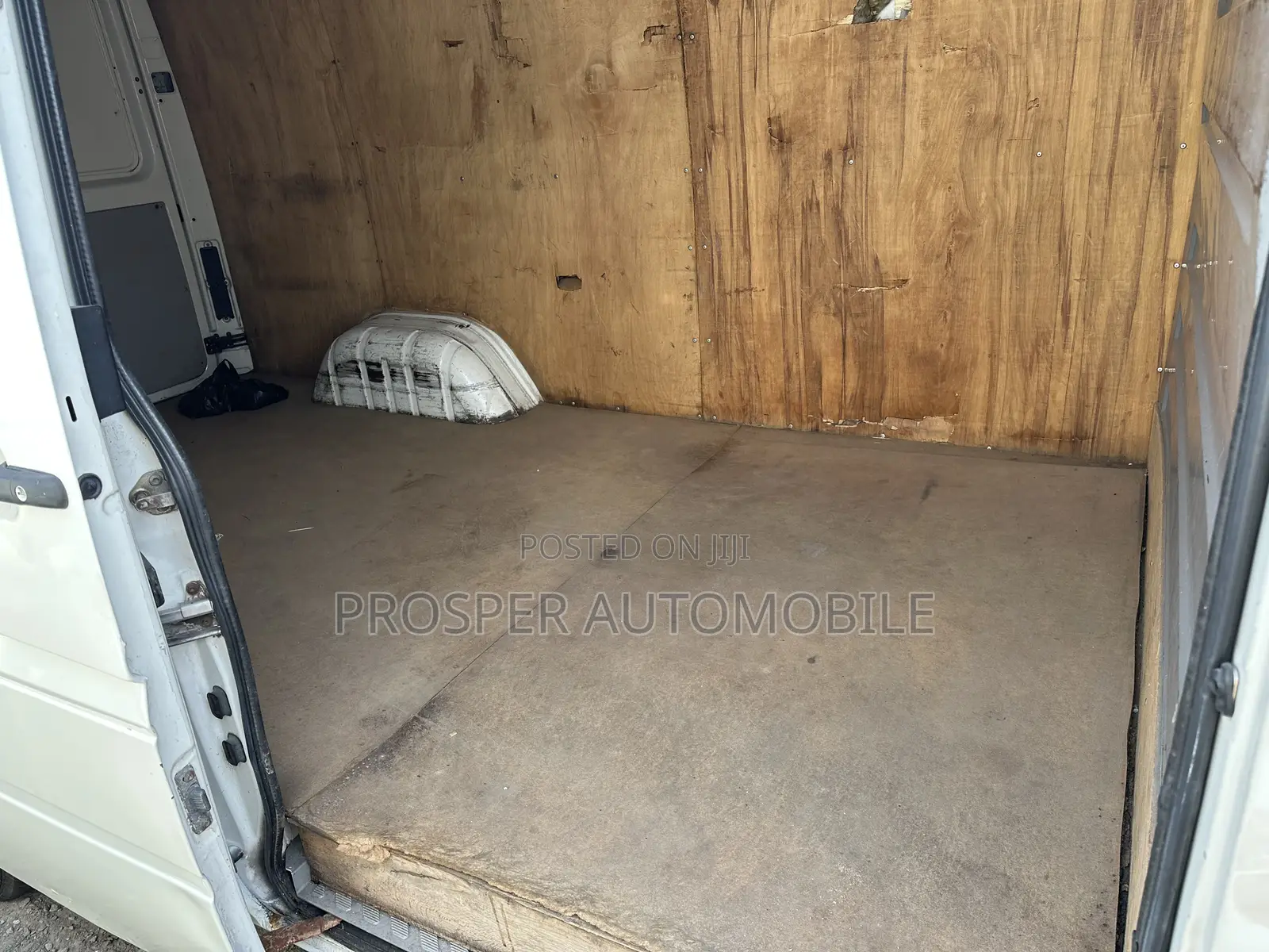 Volkswagen LT 2013 White