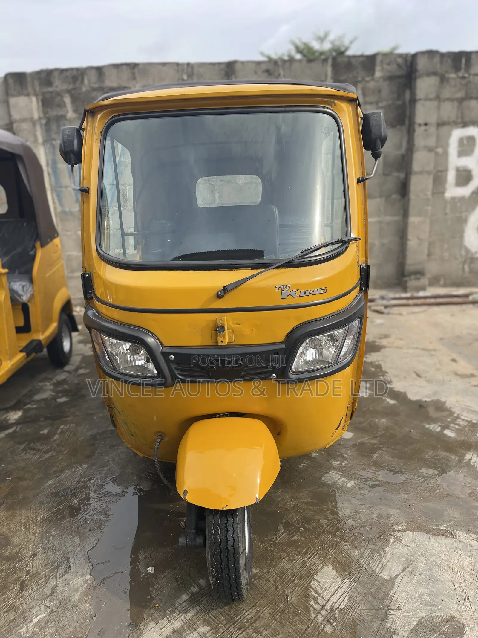 TVS King Cargo 2024 Yellow