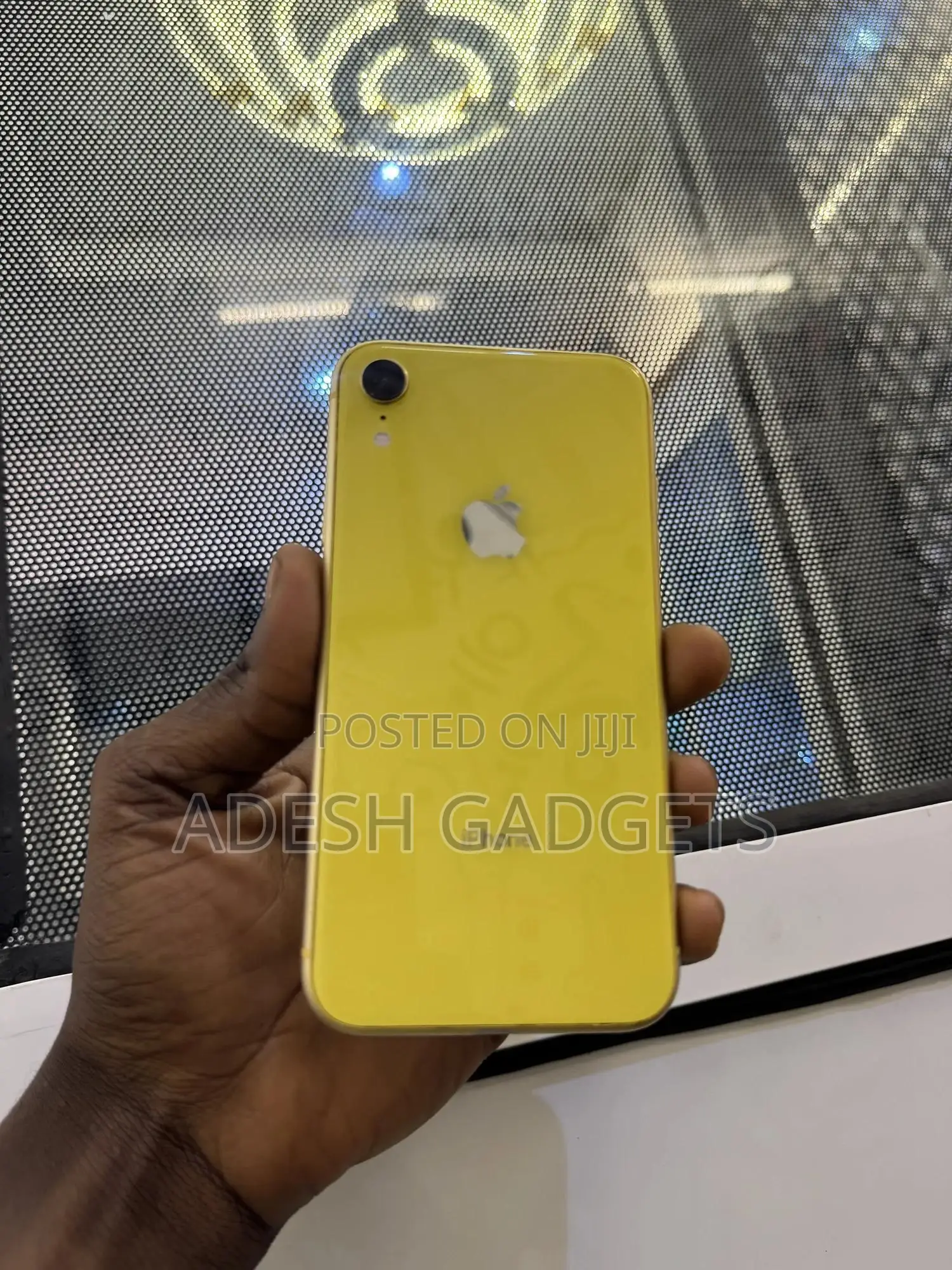 Apple XR 64 GB Yellow