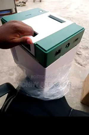 Cola 2000 Solar Generator With 1kva Inverter and 2kwh Lithium Battery