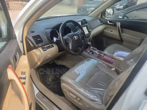 Toyota Highlander 2011 White