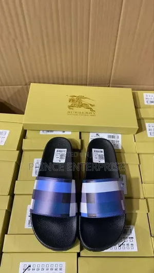 Lacoste Sanders