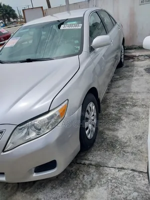 Toyota Camry 2011 Silver