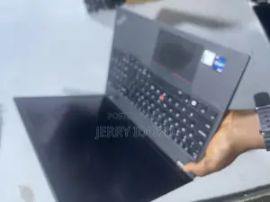 Laptop Lenovo Thinkpad T15 Gen1 16GB Intel Core I7 SSD 512GB