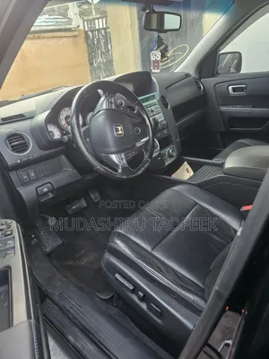 Honda Pilot Touring w/RES/Navi FWD (3.5L 6cyl 5A) 2010 Black