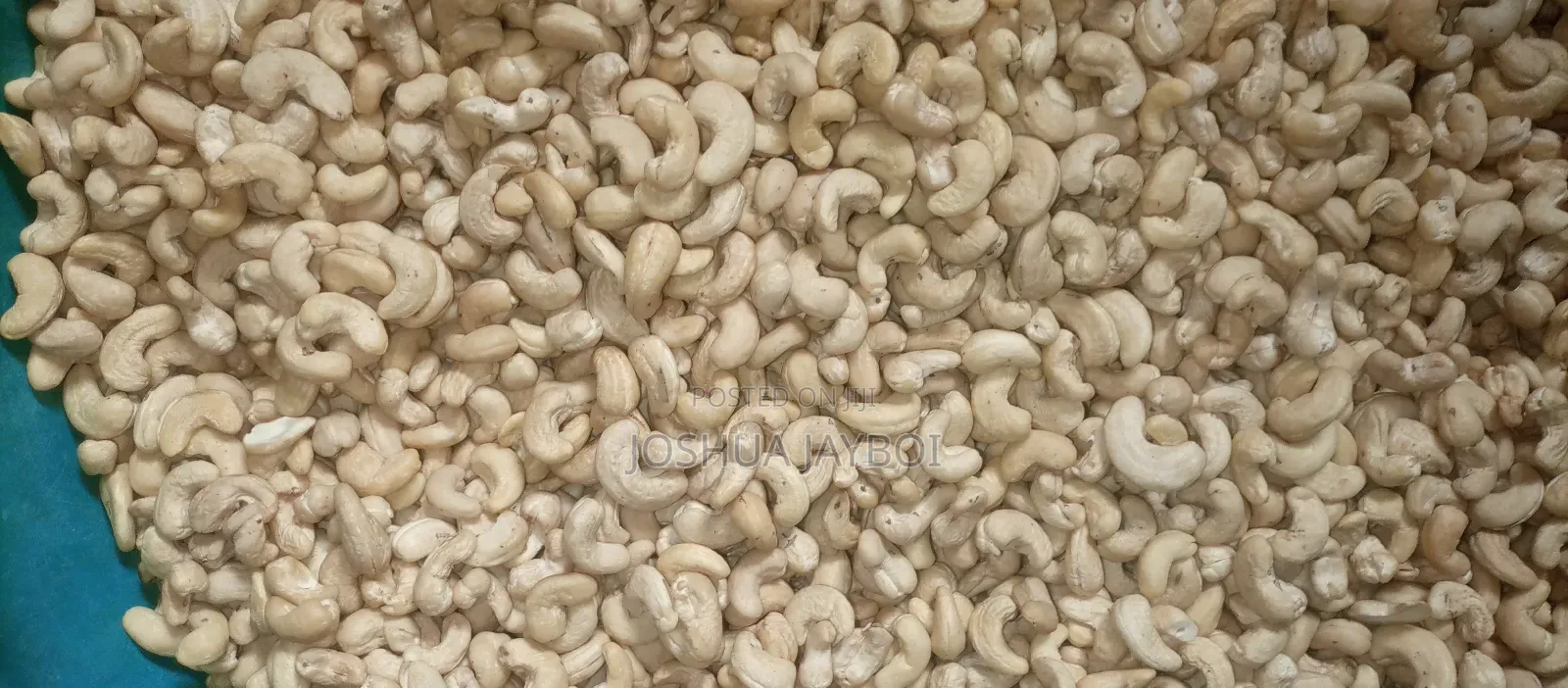 Cashew Nuts and Groundnut Available