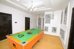 Furnished 3bdrm Duplex in Victoria Crest, Chevron for rent