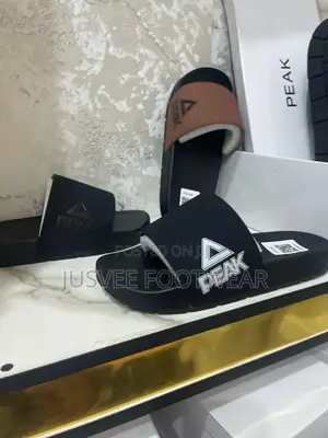 Comfortable Slide Slippers, Carton Palm for Everyday Use