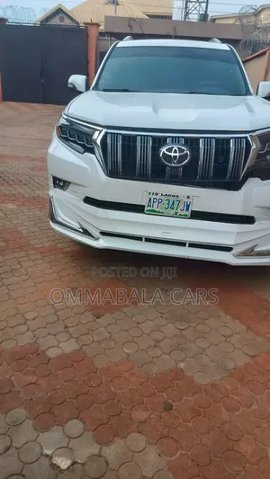 Toyota Land Cruiser Prado 4.0 Petrol TX-L 2015 White