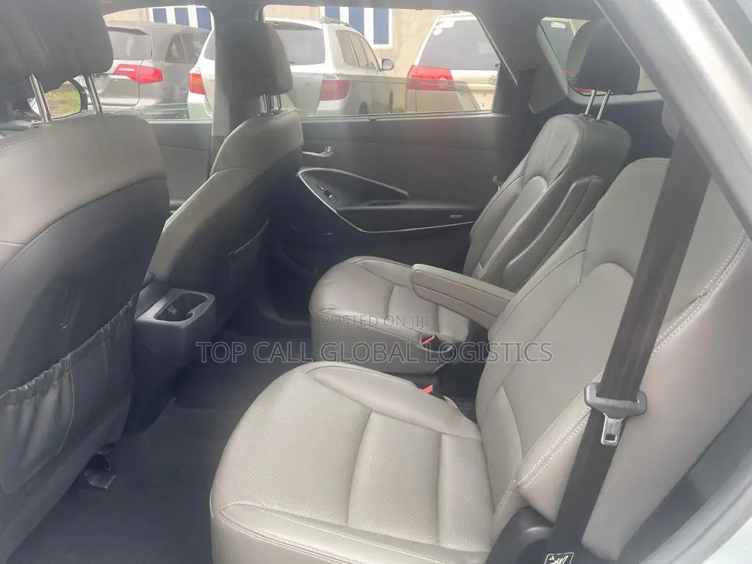 Hyundai Santa Fe Limited Ultimate AWD 2018 Silver