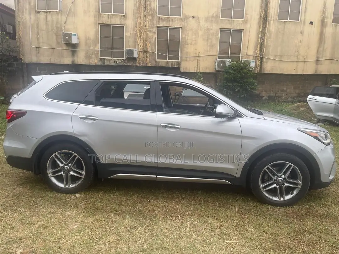 Hyundai Santa Fe Limited Ultimate AWD 2018 Silver
