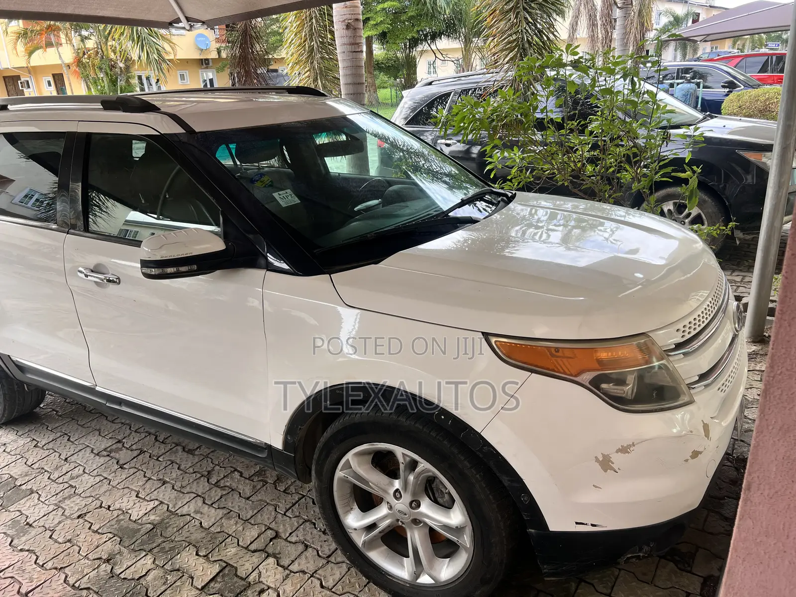 Ford Explorer XLT 4dr FWD (2.0L 4cyl 6A) 2013 White