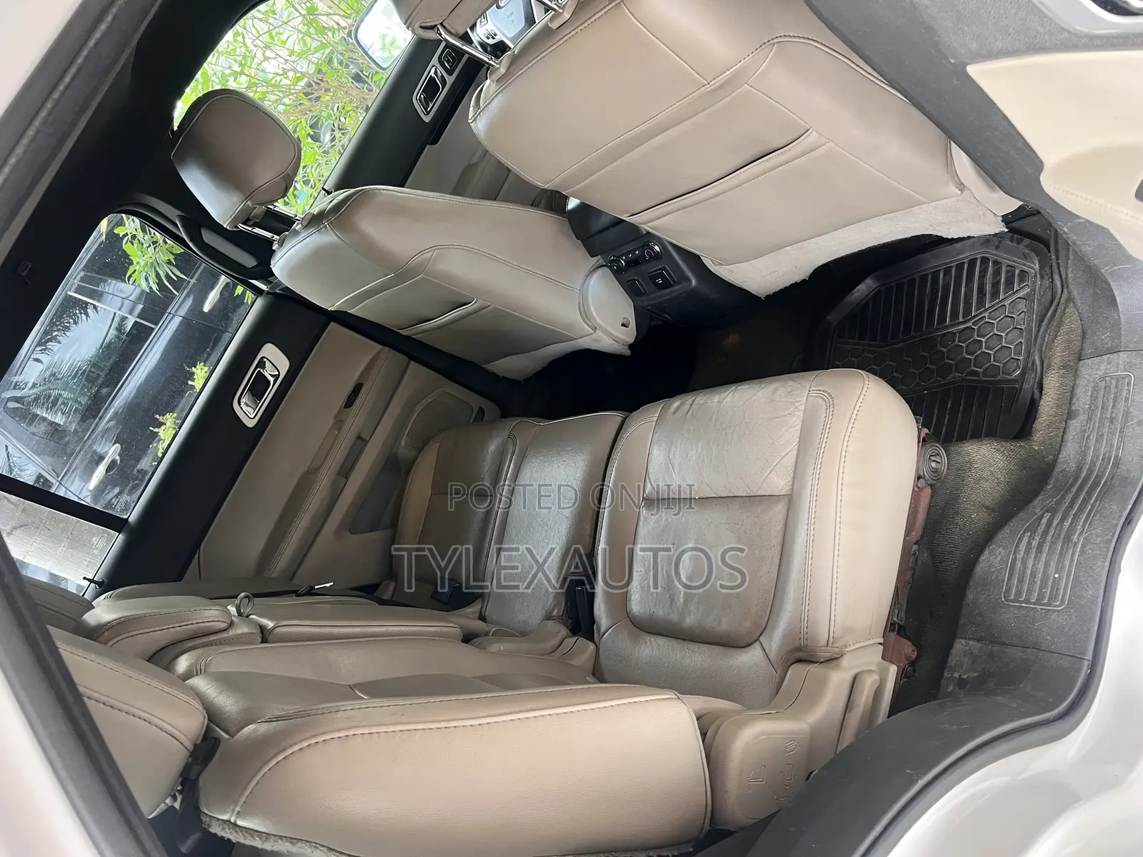 Ford Explorer XLT 4dr FWD (2.0L 4cyl 6A) 2013 White
