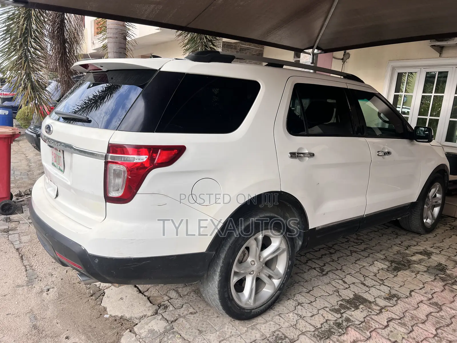 Ford Explorer XLT 4dr FWD (2.0L 4cyl 6A) 2013 White