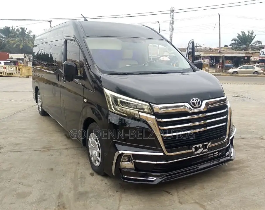 Toyota HiAce 2022 Black