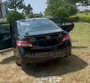 Toyota Camry SE 4dr Sedan (2.5L 4cyl 6A) 2012 Black