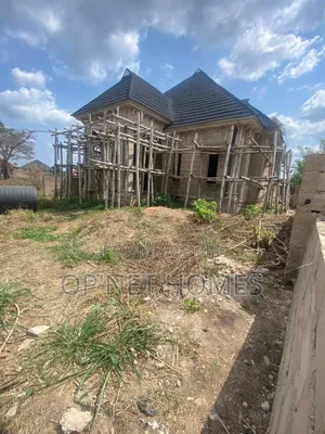 3bdrm Bungalow in Akure for sale
