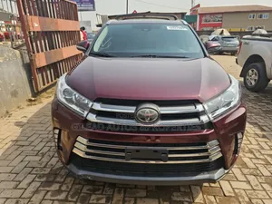 Toyota Highlander Limited 4x4 V6 (3.5L 6cyl 8A) 2018 Red