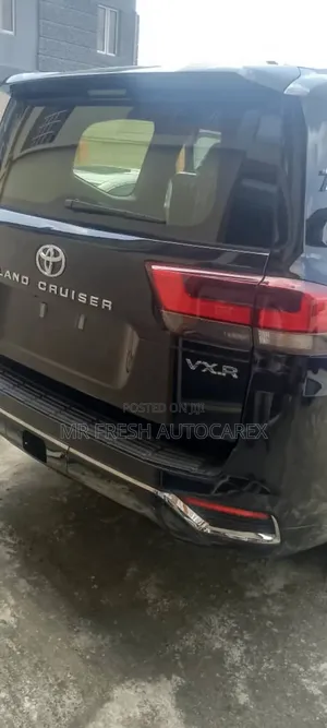 New Toyota Land Cruiser 79 Series 2025 Black