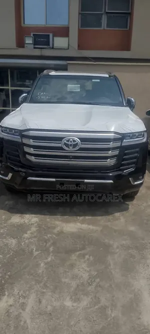 New Toyota Land Cruiser 2026 Black