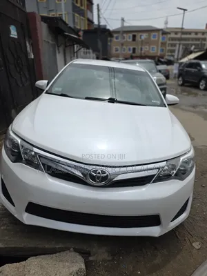 Toyota Camry 2013 Silver