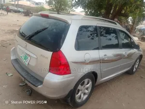 Peugeot 307 SW 2004 Green