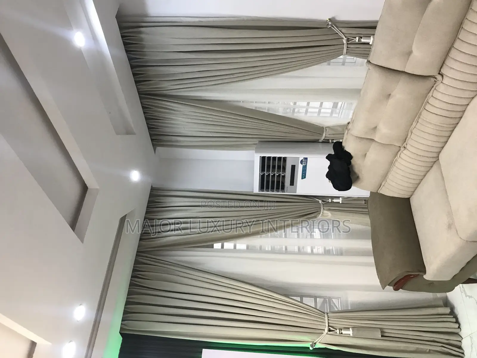 High Grade Turkey Curtains