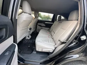 Toyota Highlander 2015 Black