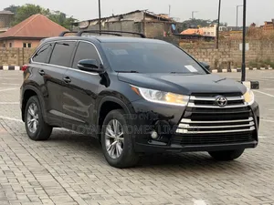 Toyota Highlander 2015 Black
