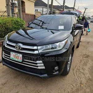 Toyota Highlander 2015 Black