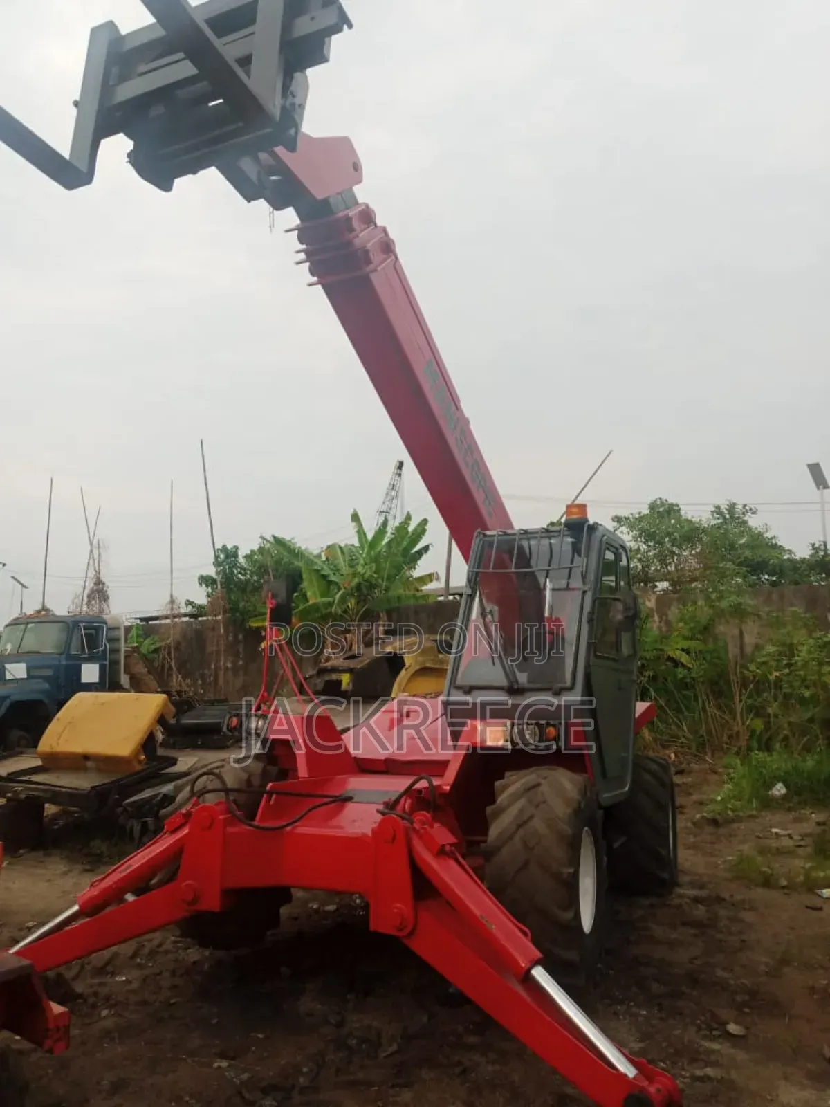 A Telescopic Forklift With Extended Boom Capability