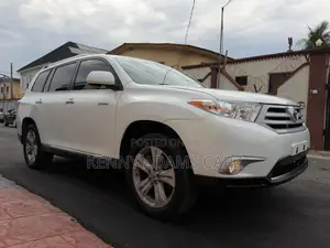 Toyota Highlander Limited 2012 White